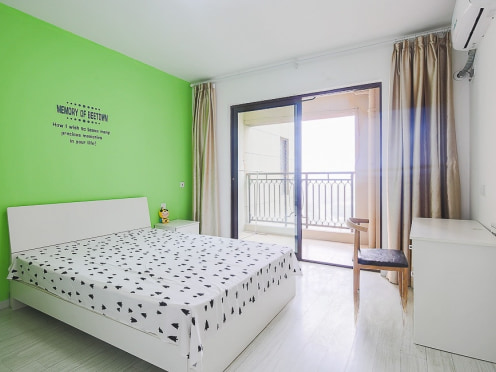 合租·弘阳上湖 5居室 南卧