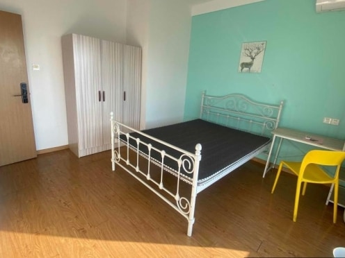 合租·中旅蓝岸花园 5居室 南卧