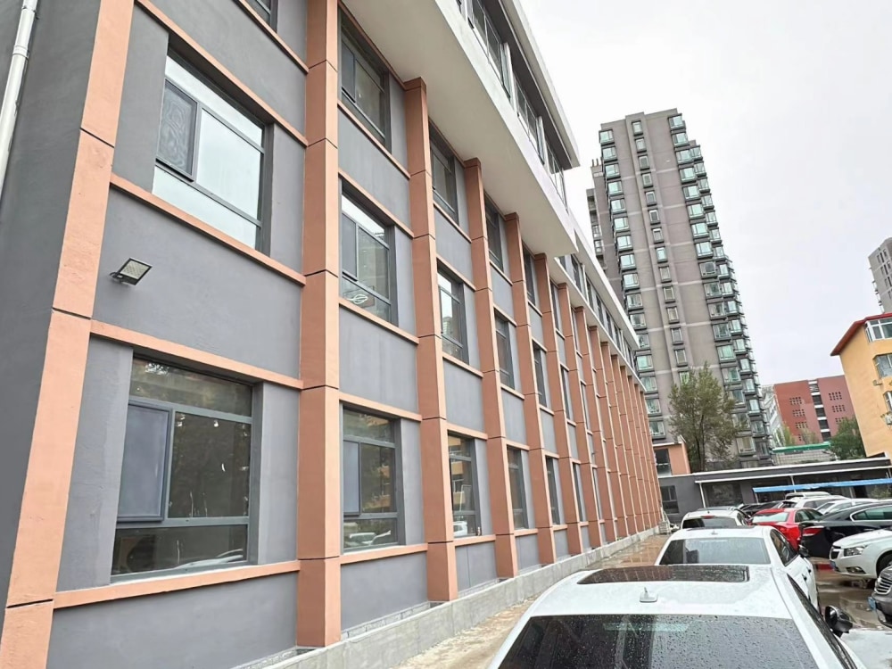 大学西街店