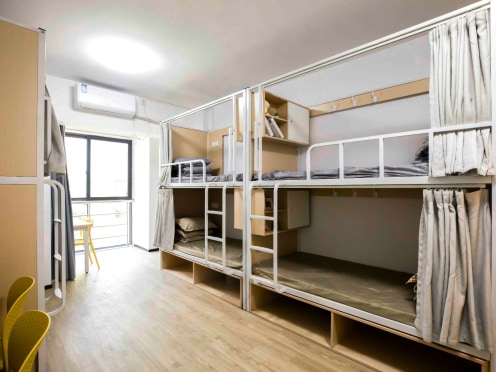 独栋·泊寓 阳山二期店 【精制舒适六人间】 品牌公寓直租,独立卫浴.物业管理·无中介费！ 1室1厅