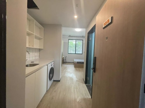 独栋·泊寓 阳山店 【阳台宅家也浪漫 - 鸿禧路无中介】 家电全新配  公交举步即达！ 开间