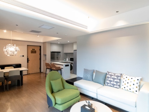 独栋·富瑞斯服务式公寓 高新区店 【精装修服务式公寓】现代简约风.收纳充足.功能齐全.智能家居.品牌家电.通透明亮 1室1厅