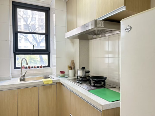 独栋·泊寓 菁英公寓店 【合租.南向】民水民电 专人维修 价格透明 1室1厅