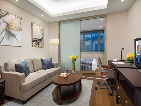 独栋·盛捷服务公寓 绿宝广场店 盛捷绿宝广场特惠豪华行政单房公寓，无中介费，包水电停车，24小时服务。 1室1厅