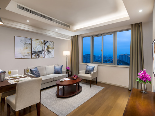 独栋·盛捷服务公寓 绿宝广场店 包水电停车，品牌厨卫，无中介费，24小时前台和安保，一房豪华行政公寓 1室1厅