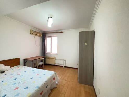 合租·龙锦苑东一区 4居室 北卧