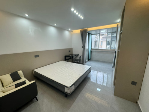 合租·淞泽家园（七区） 5居室 北卧