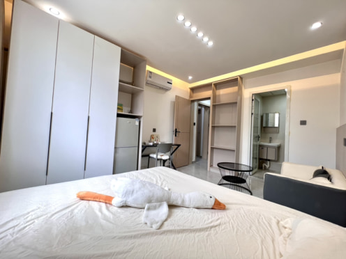 合租·淞泽家园（七区） 5居室 南卧