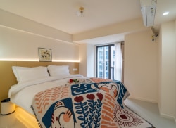 独栋·小狸高端短租公寓 蔡家龙湖星辰里店 蔡家酒店式民宿公寓轻轨房 影院loft 免费停车 提供保洁 1室2厅_龙湖颐天康养天曜公寓租房