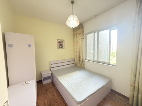 合租·城南名著 4居室 南卧