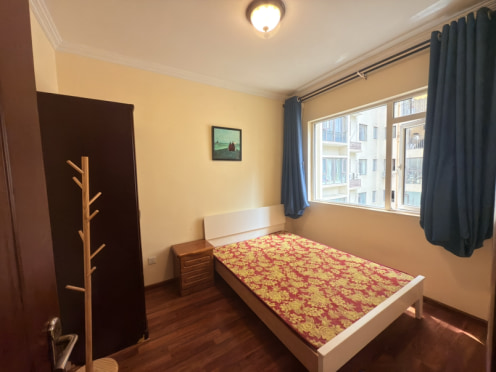 合租·军安卫士花园 4居室 东卧