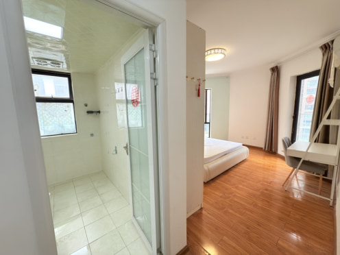 合租·中德英伦世邦K区 5居室 南卧