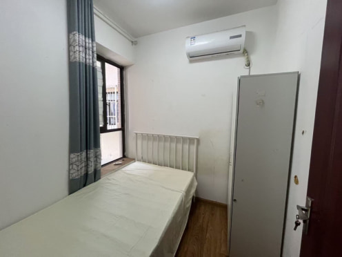 合租·领馆国际城 4居室 南卧