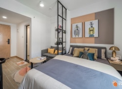 独栋·金地草莓社区 科技园旗舰店 暖冬特惠有礼  惬意温馨单间带阳台 近生态软件园 比克大厦 开间_凯丽花园租房