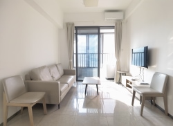 独栋·华庭 华发国际产业园 新春旅居可租公寓，拎包入住  家私家电齐全 阳台有封窗 1室1厅_中以加速器宿舍租房