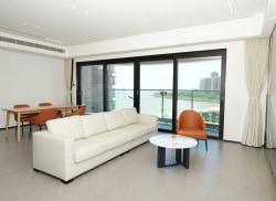 独栋·华府 唐家湾 【海景大三房】格力海岸商圈  豪华装修  主卫带浴缸  拎包入住 3室3厅_华发绿洋湾租房