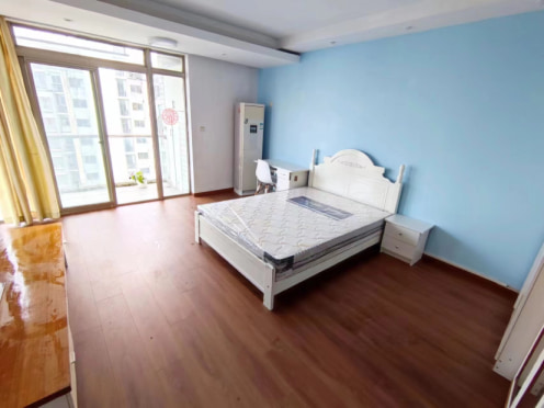 合租·湖左岸 4居室 南卧