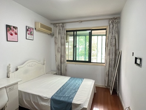 合租·香城花园一区 4居室 南卧