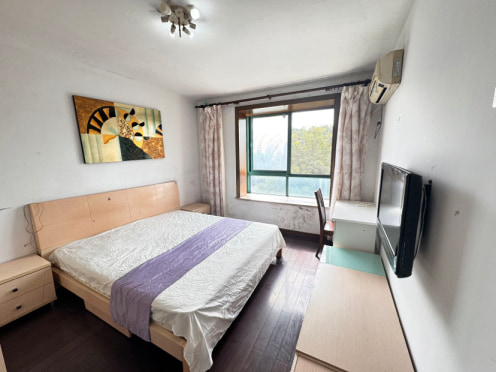 合租·新康花园城市韵律 4居室 南卧