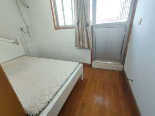 合租·群谊二村 4居室 复式 南卧