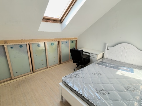 合租·湖岸名家南区 4居室 南卧