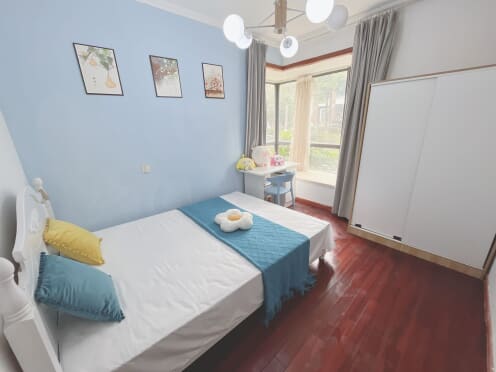 合租·中海星湖国际 4居室 东/东南/南卧