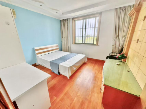 合租·佳运花园 5居室 北卧