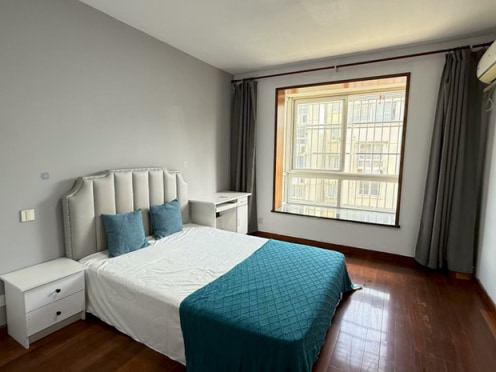 合租·绿色时光花园西区 5居室 南卧