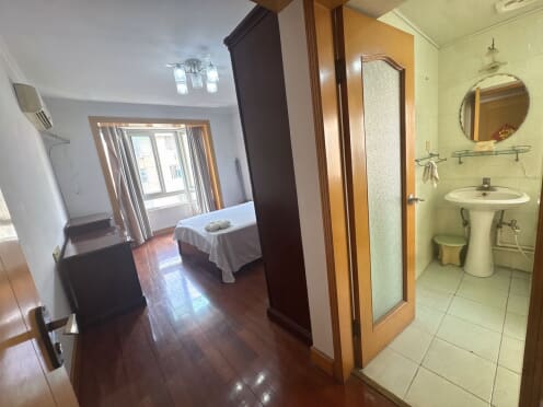 合租·新华苑 3居室 南卧