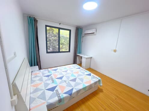 合租·大龙港新村 3居室 南卧