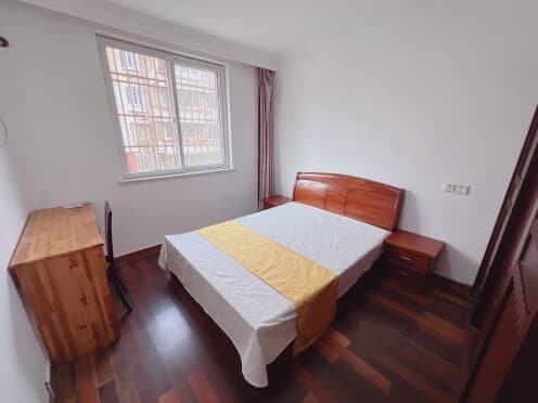 合租·金益三村 4居室 北卧