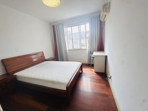 合租·群谊二村 5居室 南卧