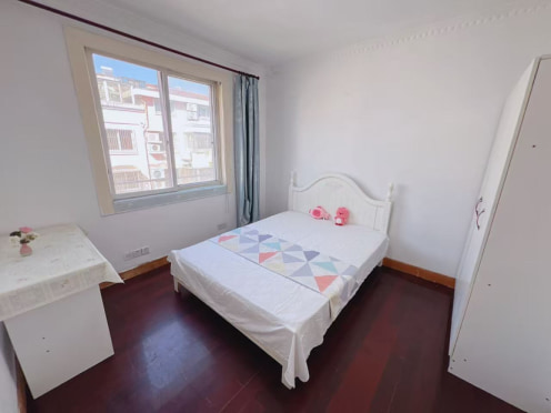 合租·群谊二村 4居室 北卧