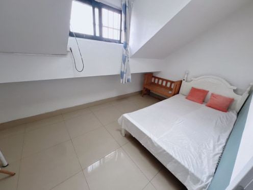 合租·塘南新村北区 5居室 复式 南卧