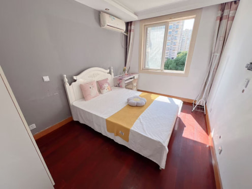 合租·群谊二村 4居室 南卧