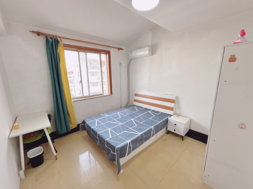 合租·龙西新村缥缈苑 5居室 北卧