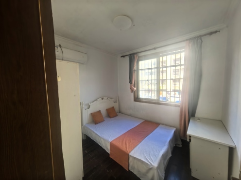 合租·湖沁花园东区 4居室 北卧