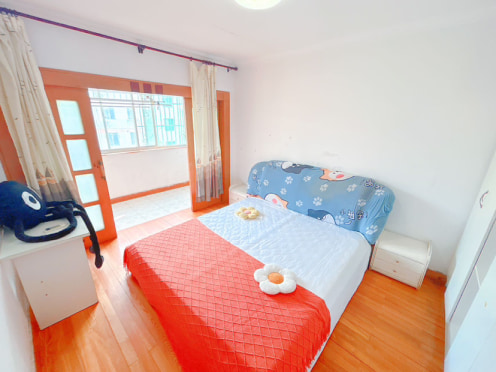 合租·富华苑 3居室 南卧