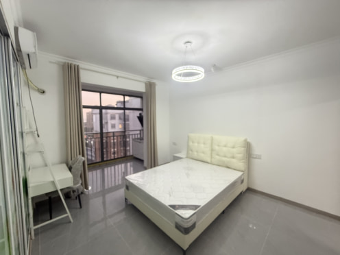 合租·东湖庭园 4居室 南卧