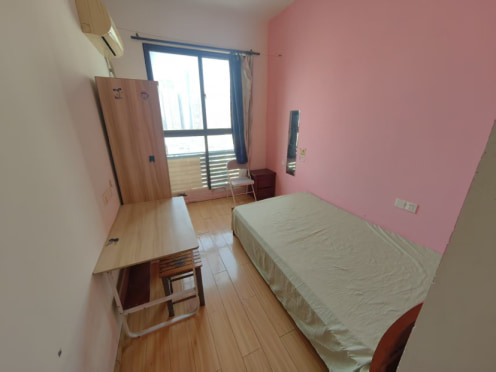 合租·中南六十七号院 4居室 南卧