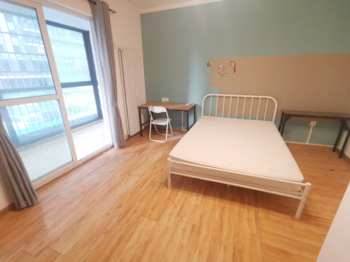 合租·团结名居枫园 4居室 南卧