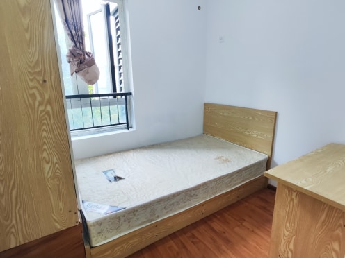 合租·珑熙郡 4居室 东卧