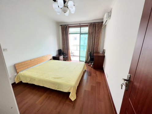 合租·格林花园 5居室 复式 南卧