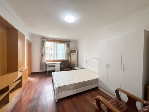 合租·馨泰花苑 4居室 南卧