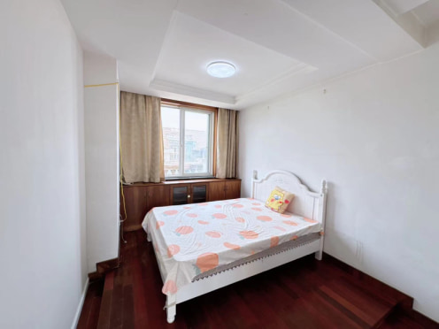 合租·时代花园 5居室 复式 北卧