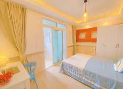 合租·左岸右岸 4居室 南卧_左岸右岸租房