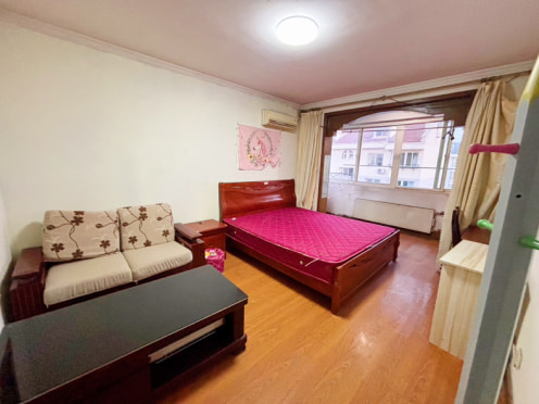 合租·现代逸城水泥厂宿舍 4居室 复式 南卧