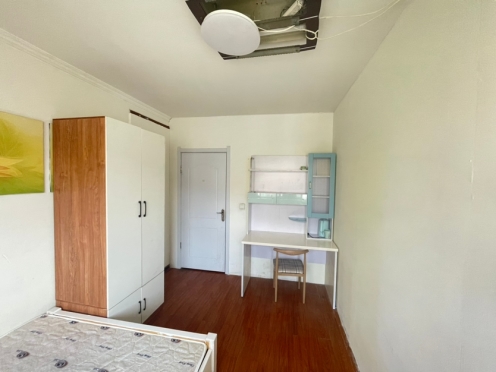 合租·现代逸城水泥厂宿舍 4居室 复式 北卧