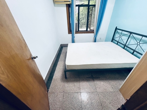 合租·邮电局宿舍 4居室 南卧