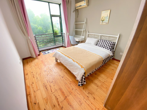 合租·美洲花园一期 5居室 南卧